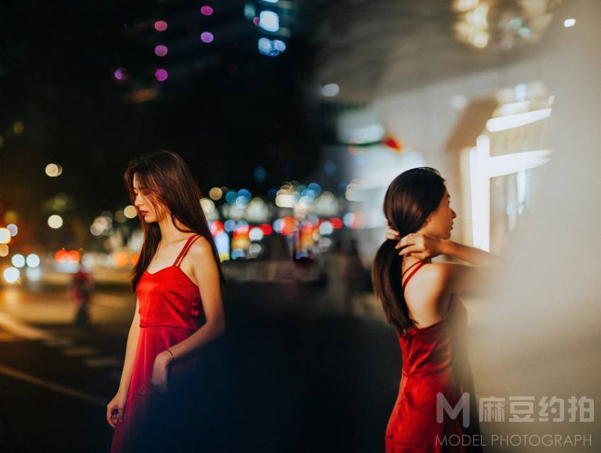 情绪模特