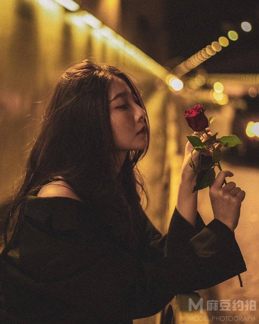 夜景模特