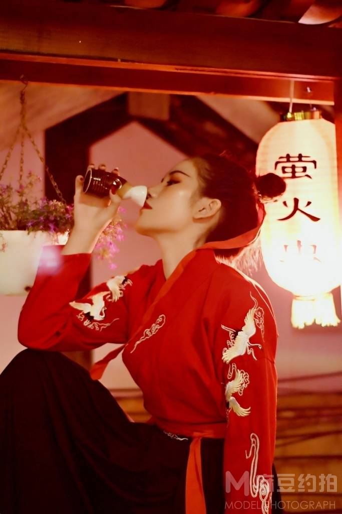 汉服模特