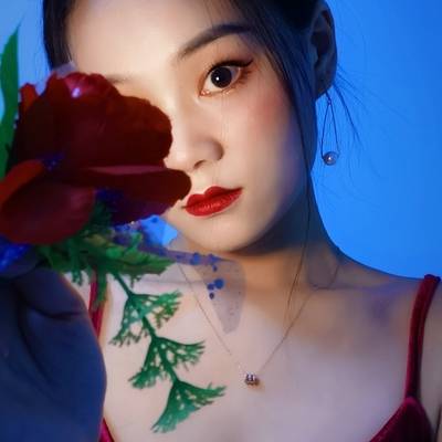 情绪模特