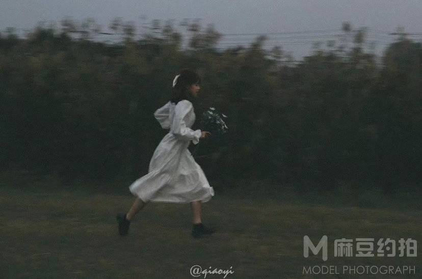 胶片模特