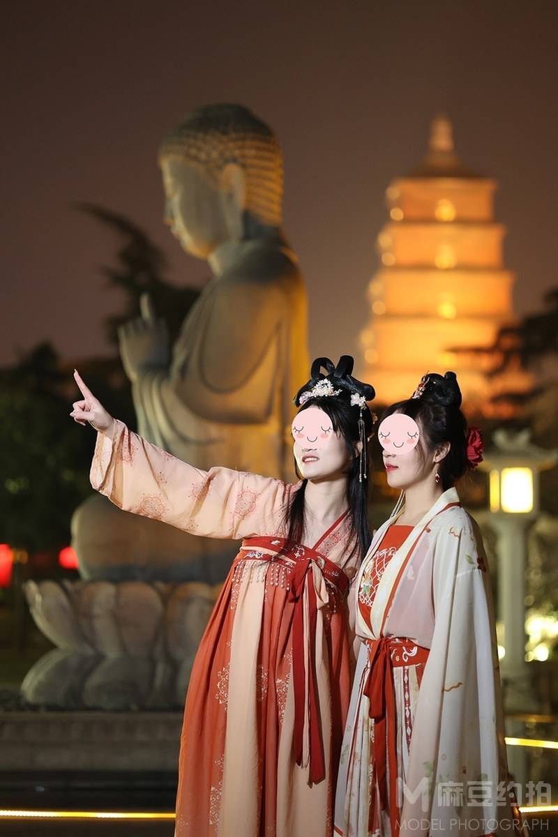 汉服模特