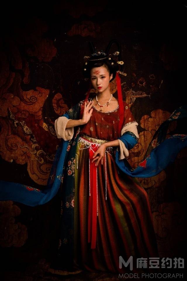 妆容模特
