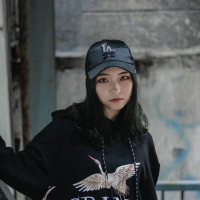 黑白模特