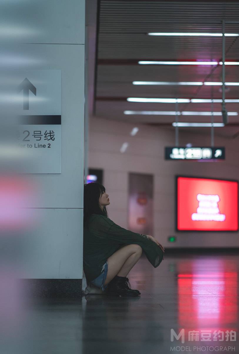 情绪模特