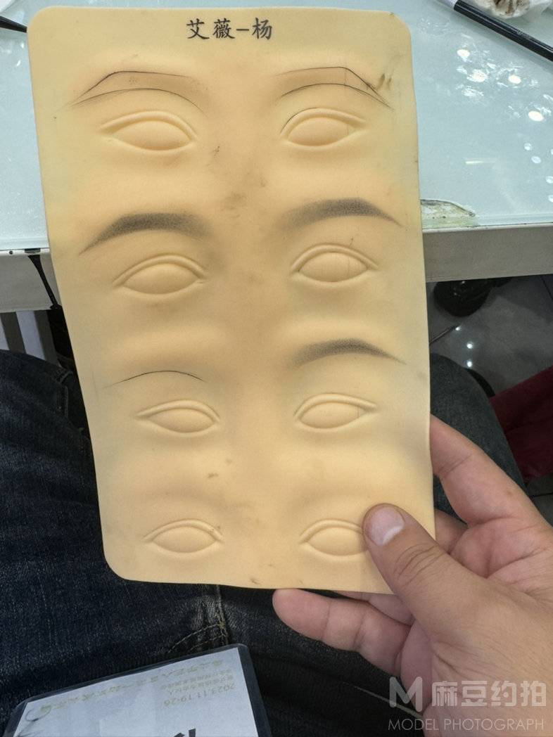 纪实模特