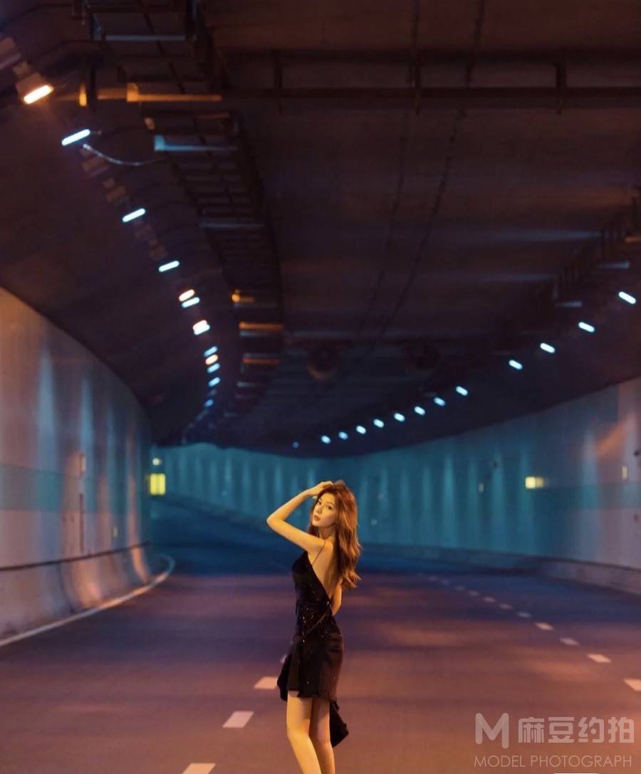 夜景模特