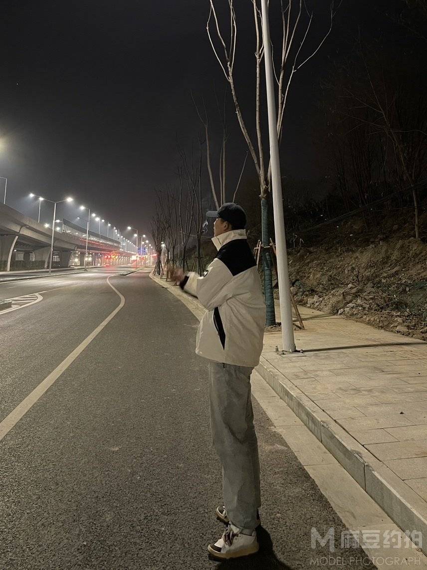夜景模特
