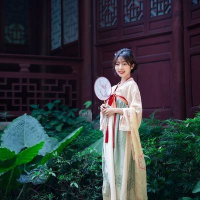 汉服模特