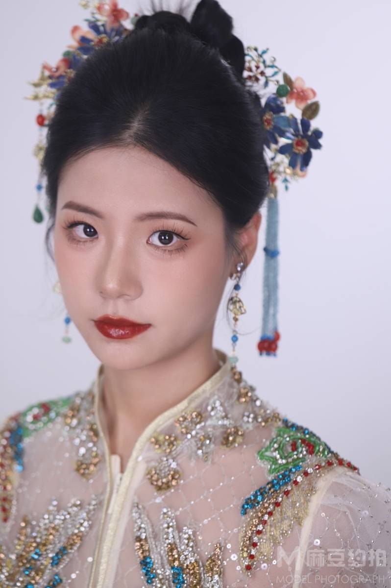 妆容模特