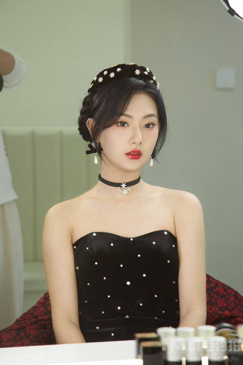 妆容模特