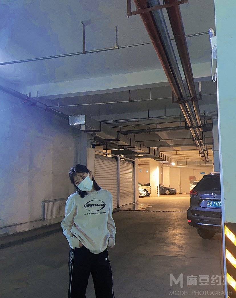 胶片模特
