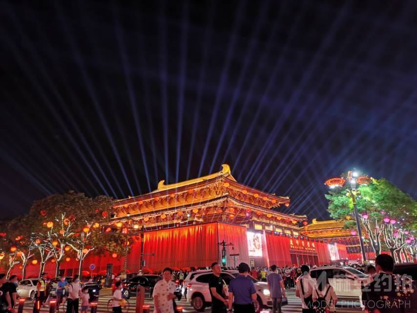 夜景模特