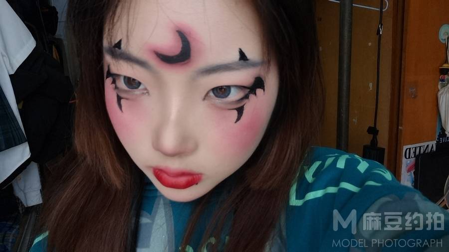 校园模特