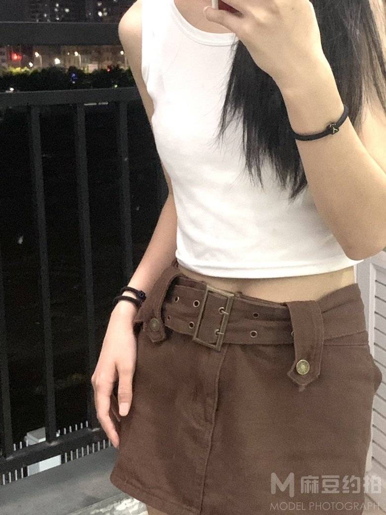 黑白模特