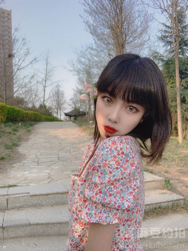校园模特