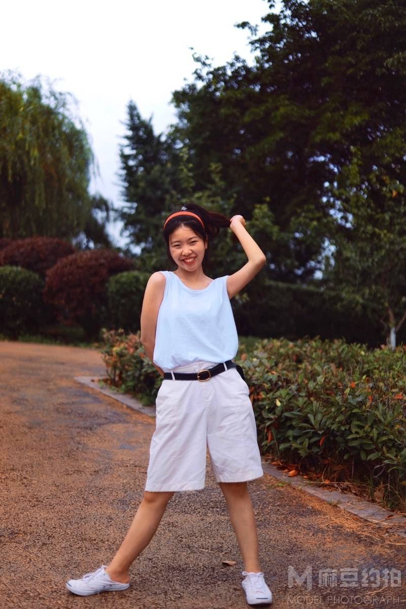 胶片模特