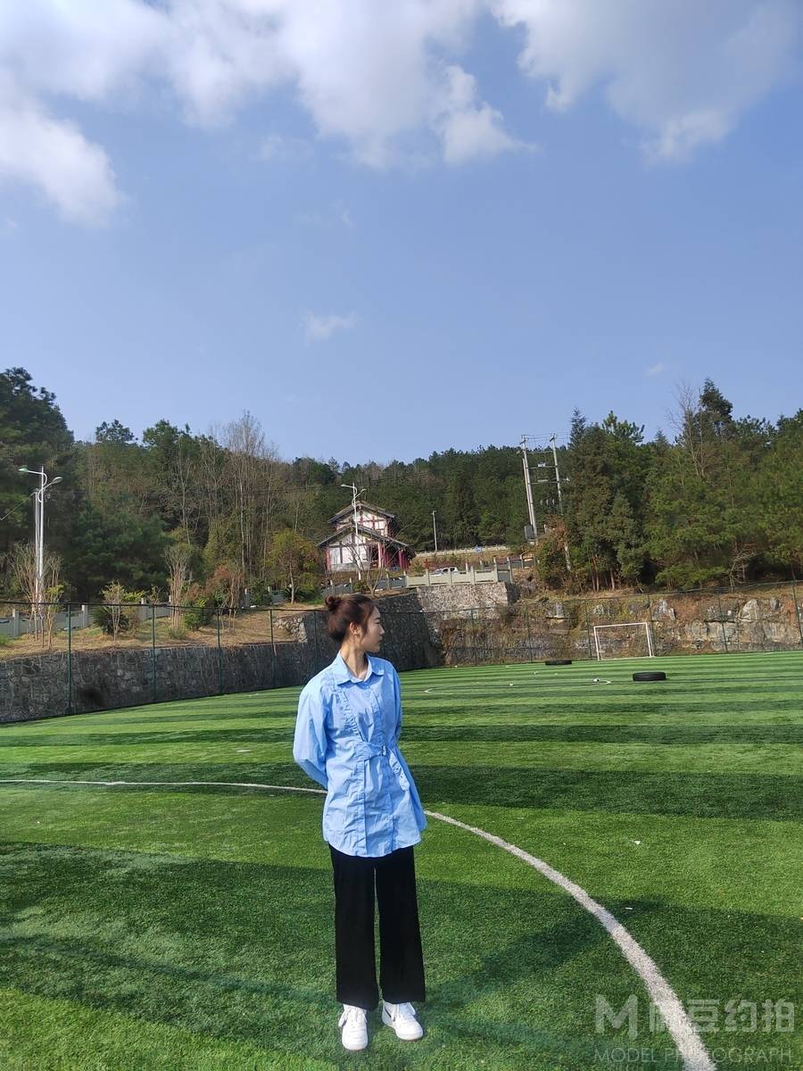 校园模特