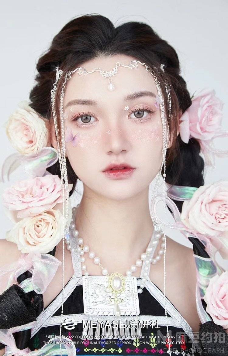 妆容模特