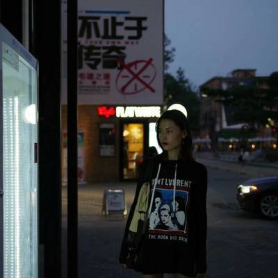 情绪模特