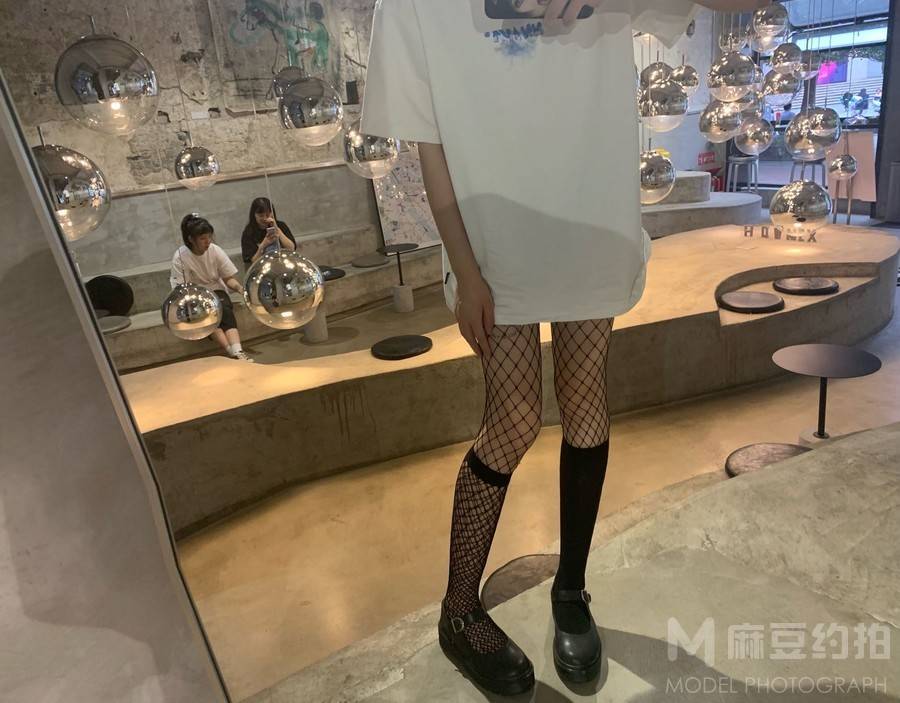 黑白模特