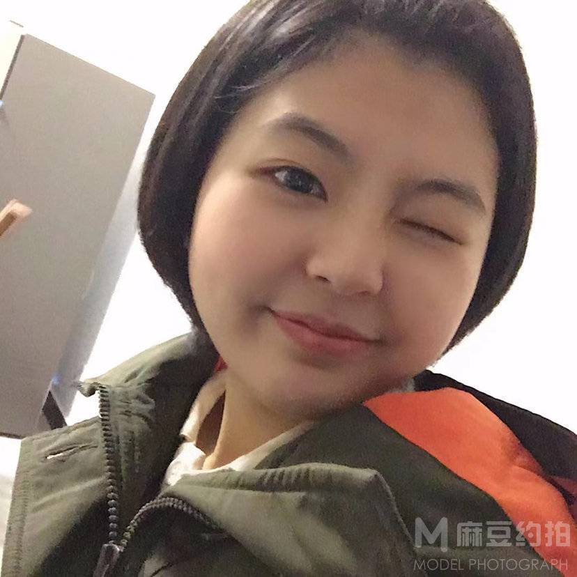胶片模特