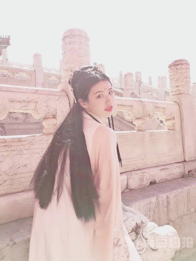 民国模特