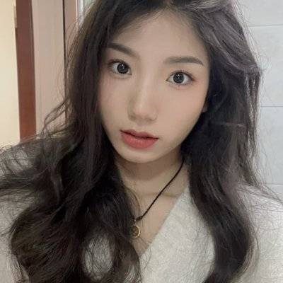 黑白模特