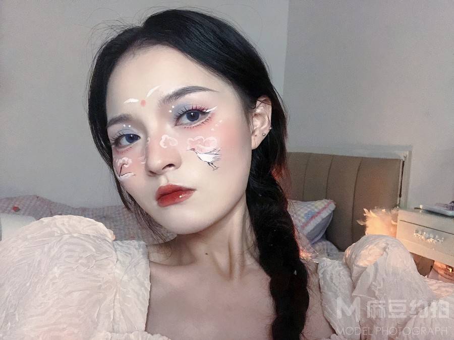 妆容模特