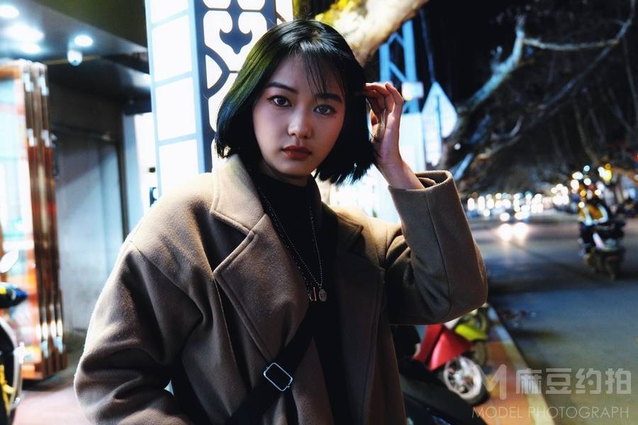 情绪模特