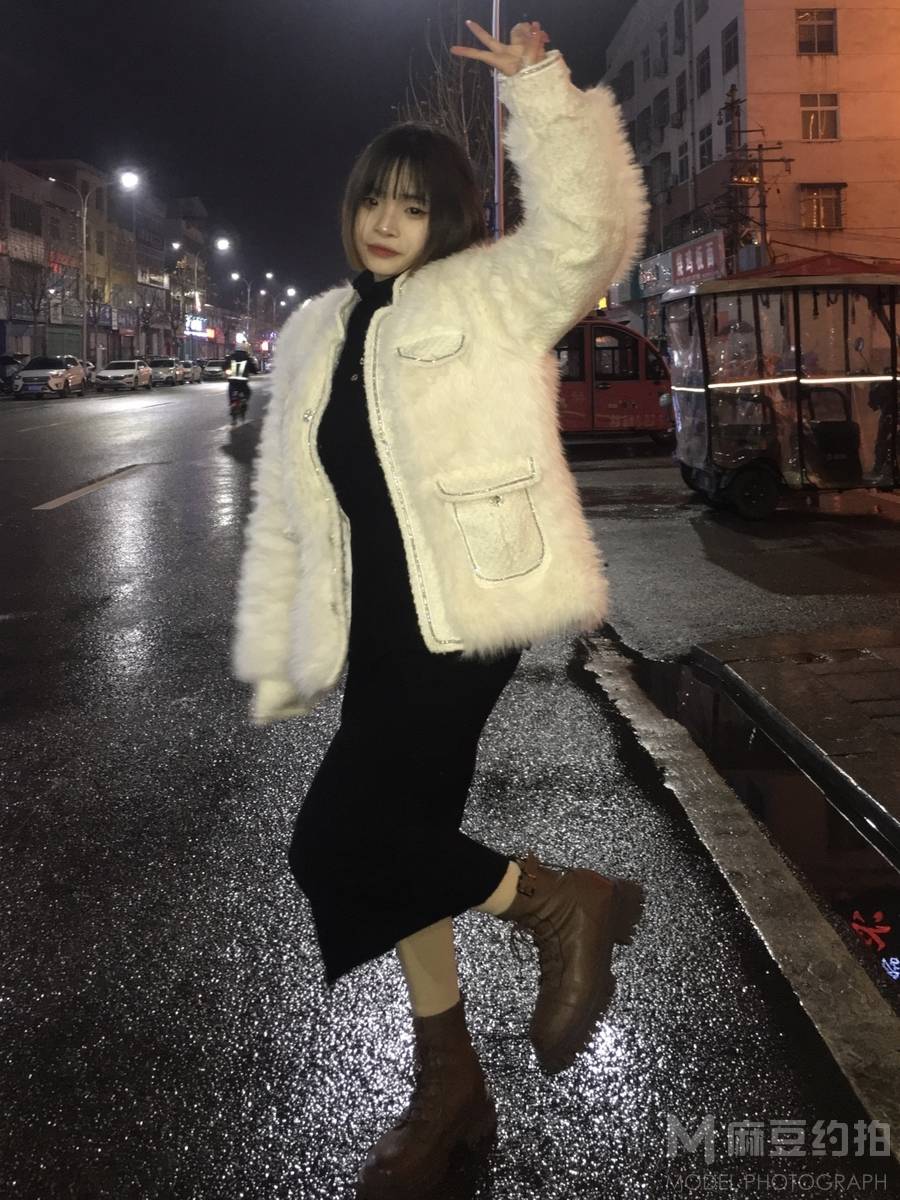 清新模特