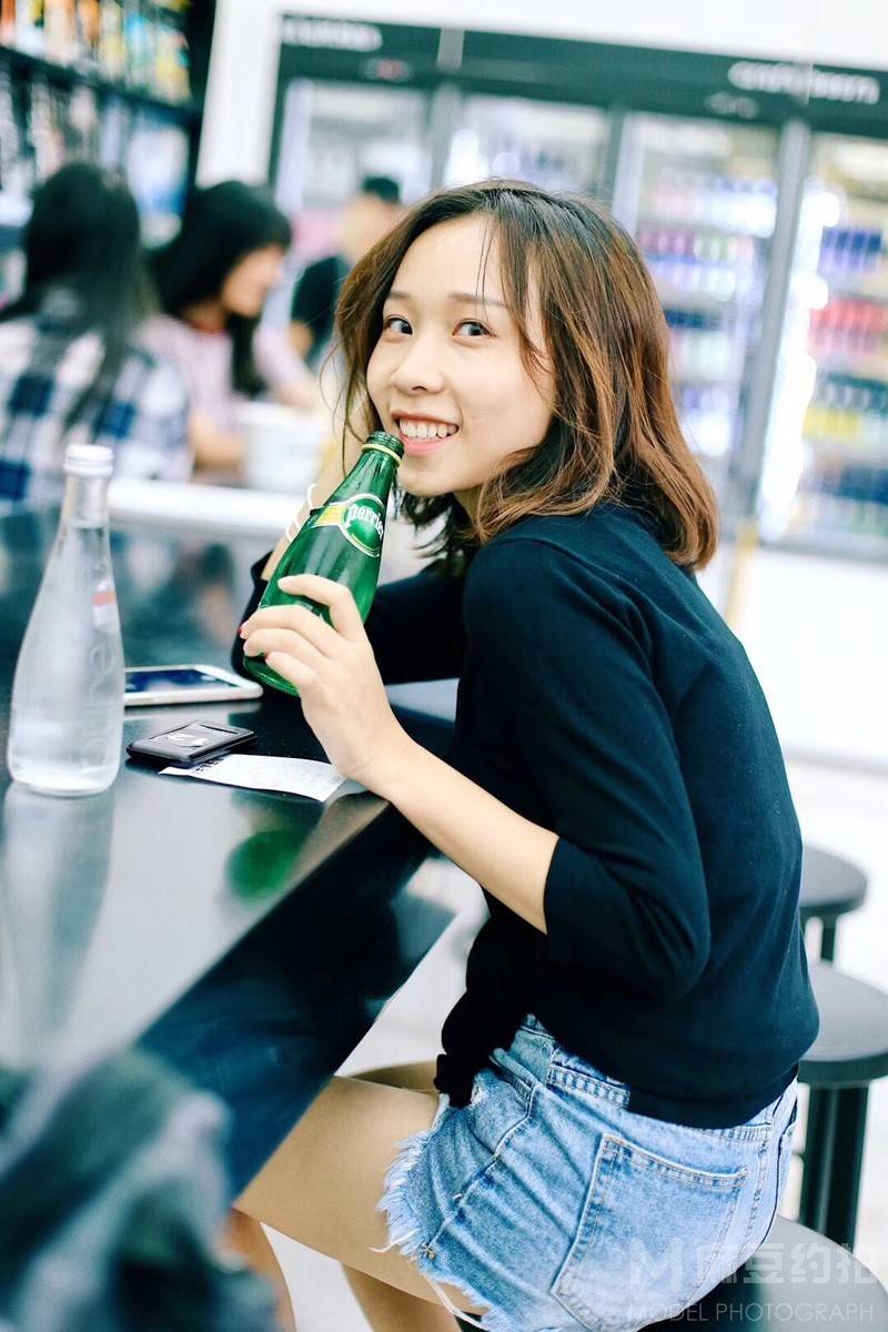 校园模特