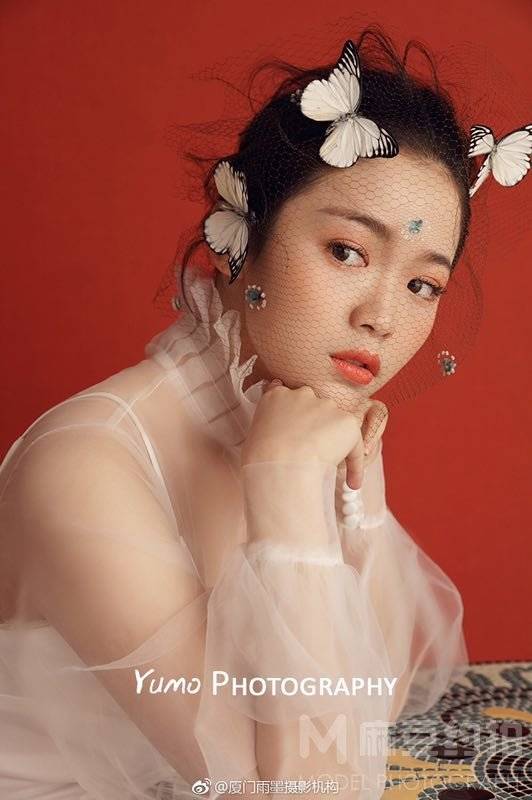 妆容模特