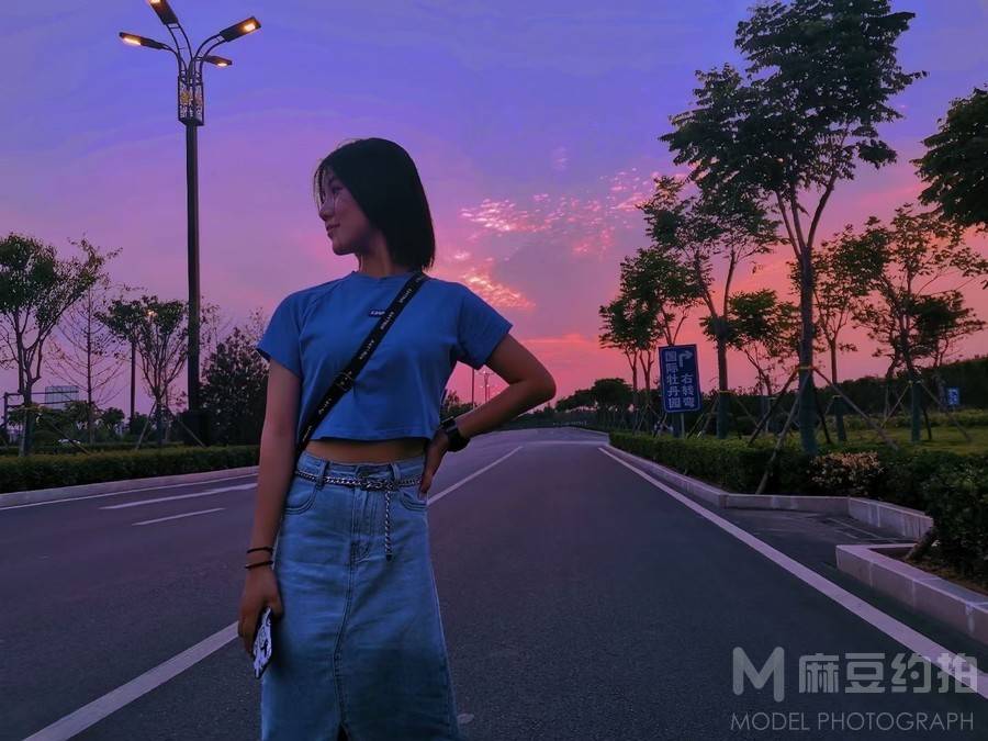 夜景模特