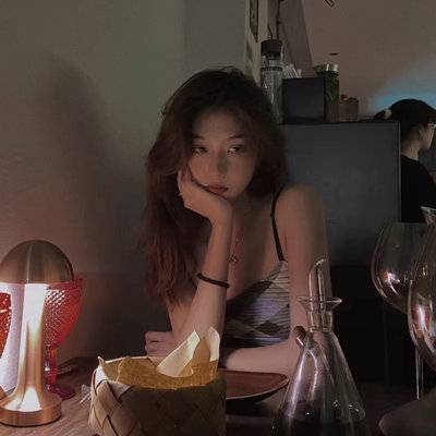 黑白模特