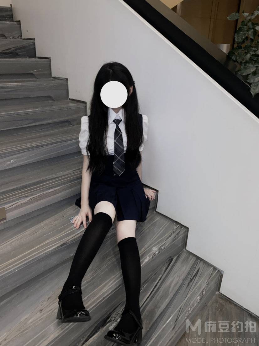 黑白模特