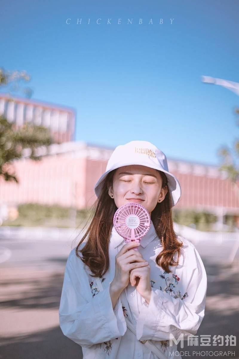 校园模特