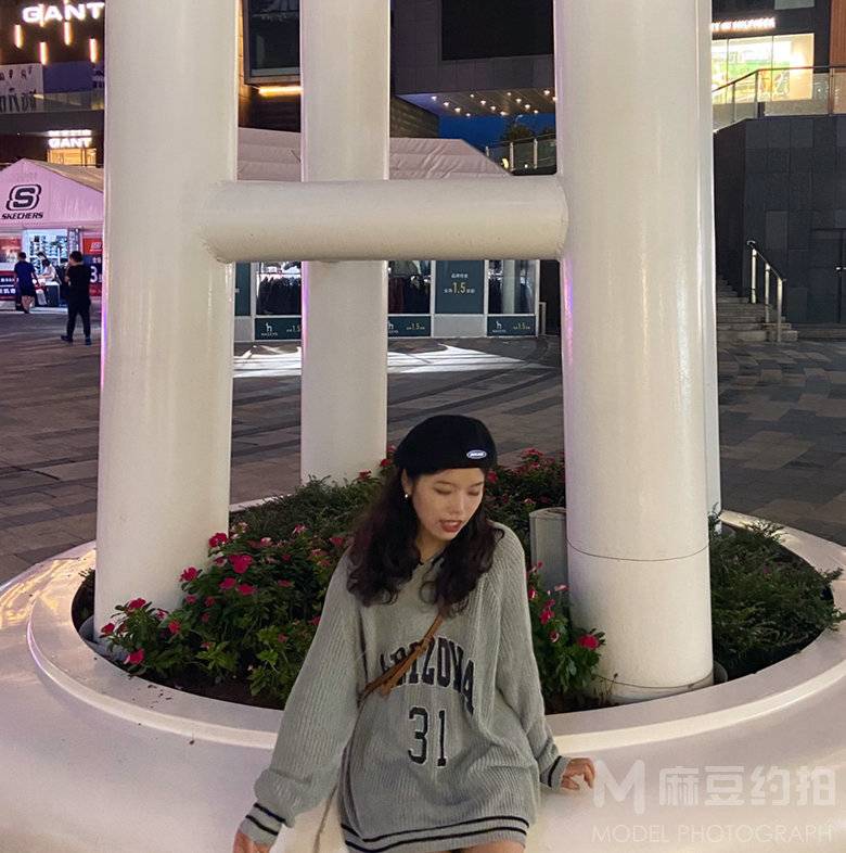 校园模特