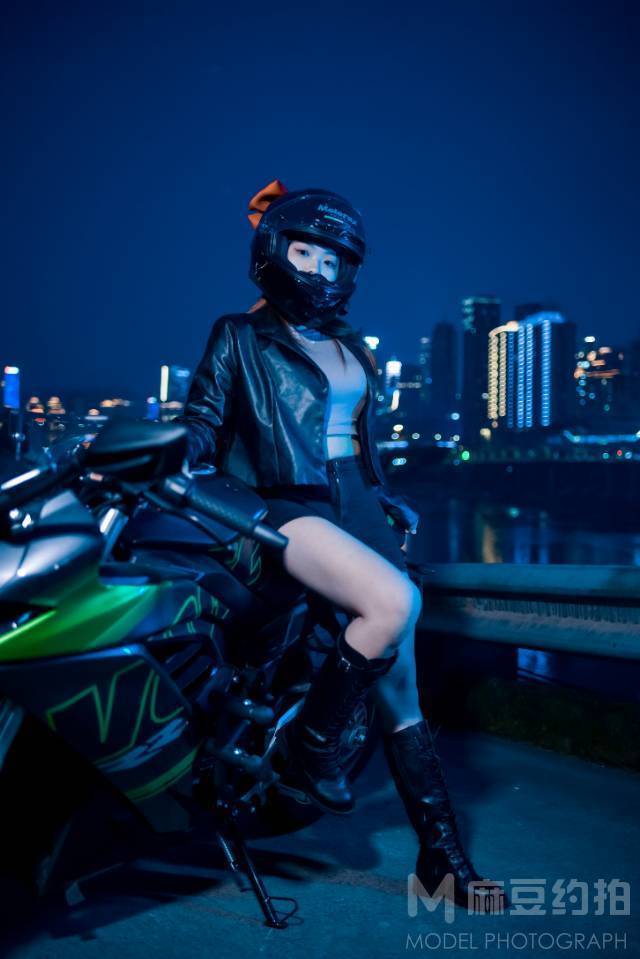 夜景模特