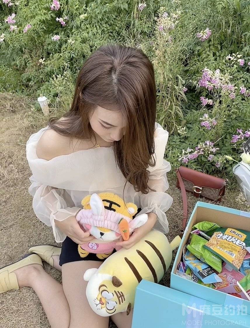 妆容模特