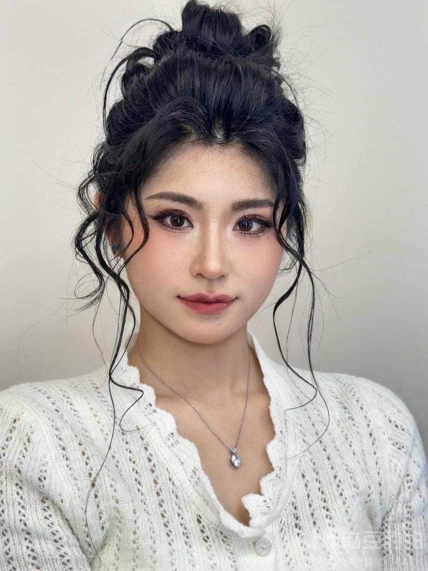 妆容模特