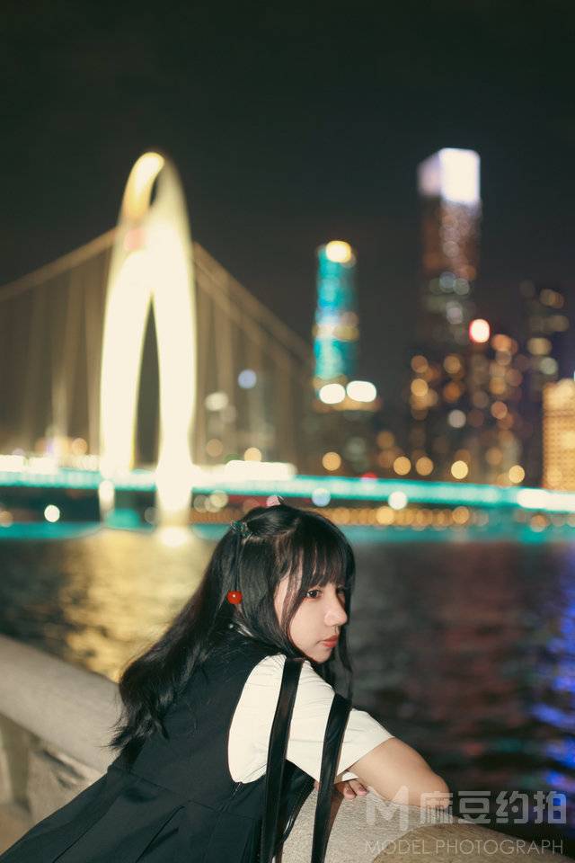 夜景模特