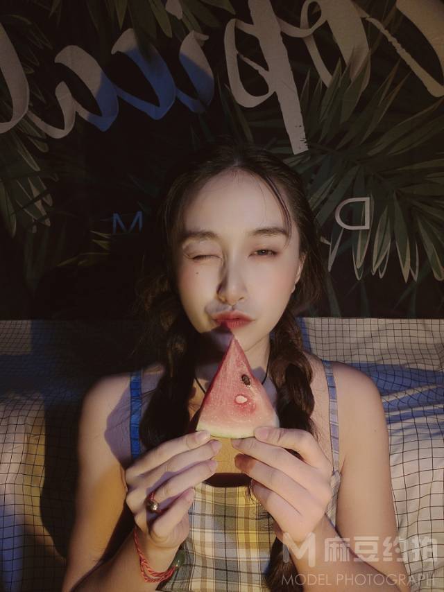 校园模特