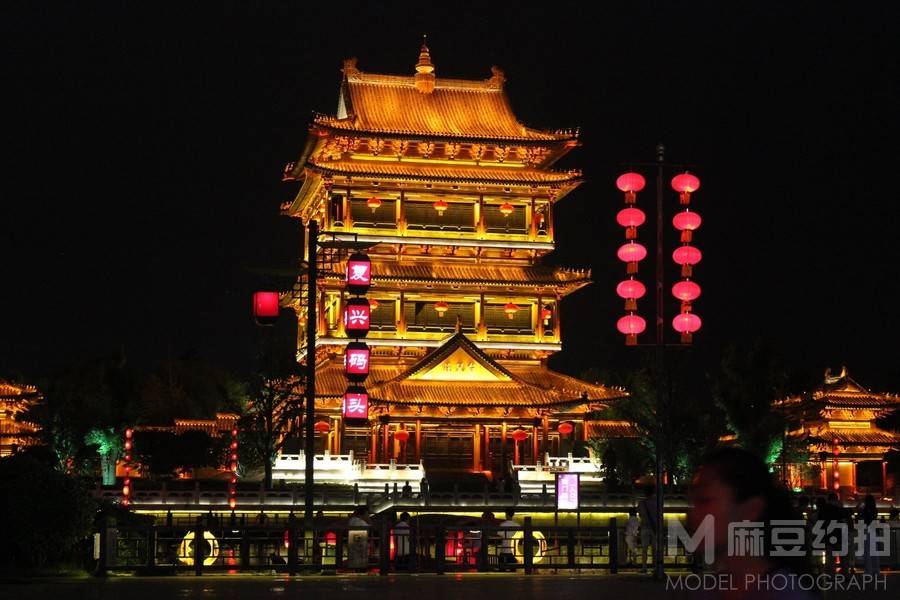 夜景模特