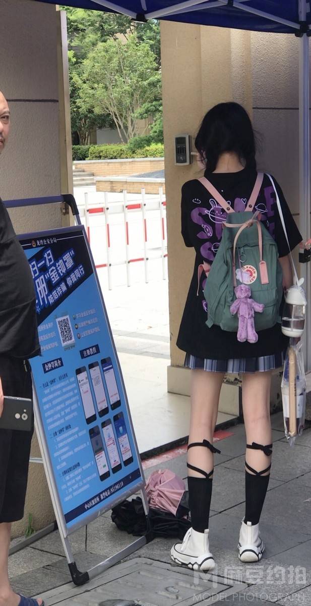 校园模特