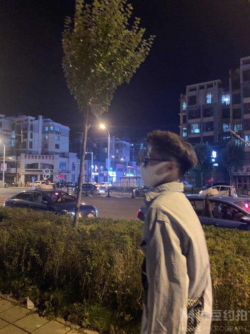 夜景模特