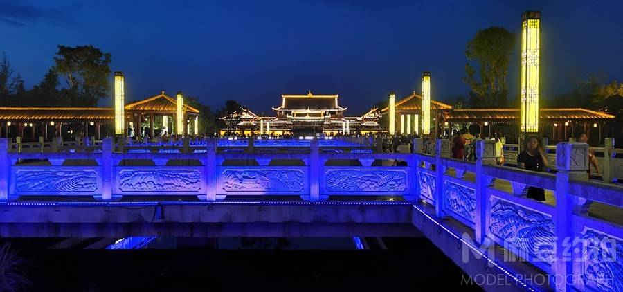 夜景模特