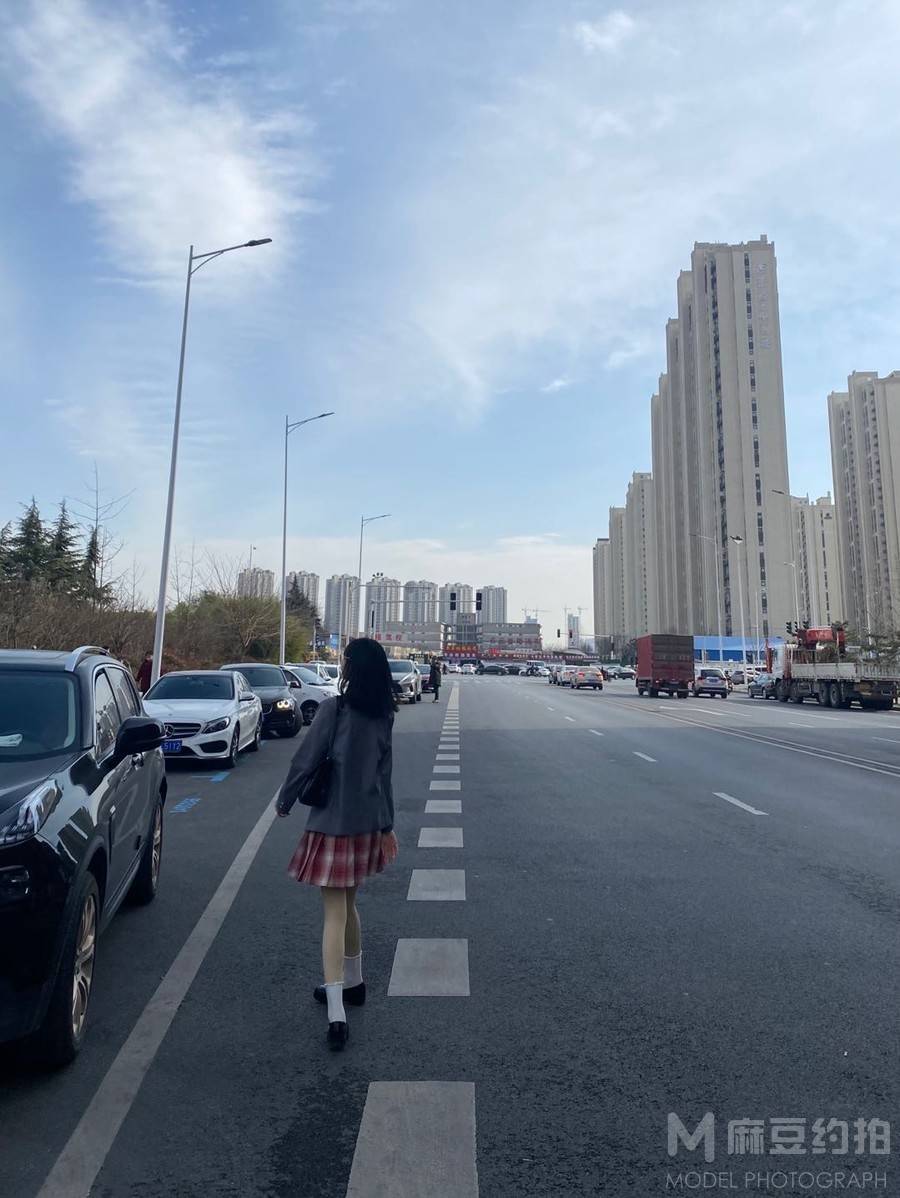 校园模特
