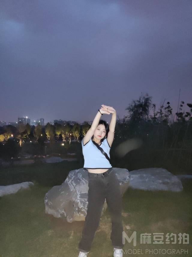 妆容模特
