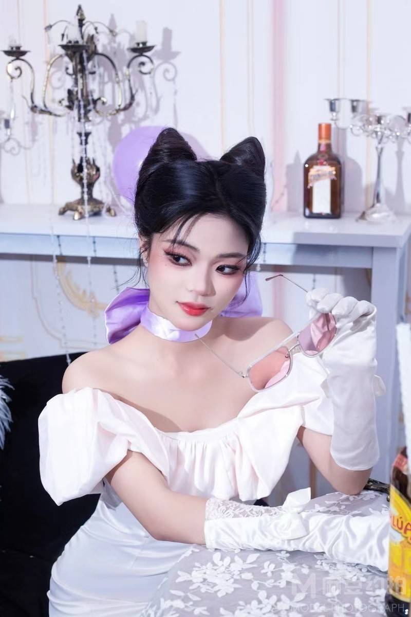 妆容模特